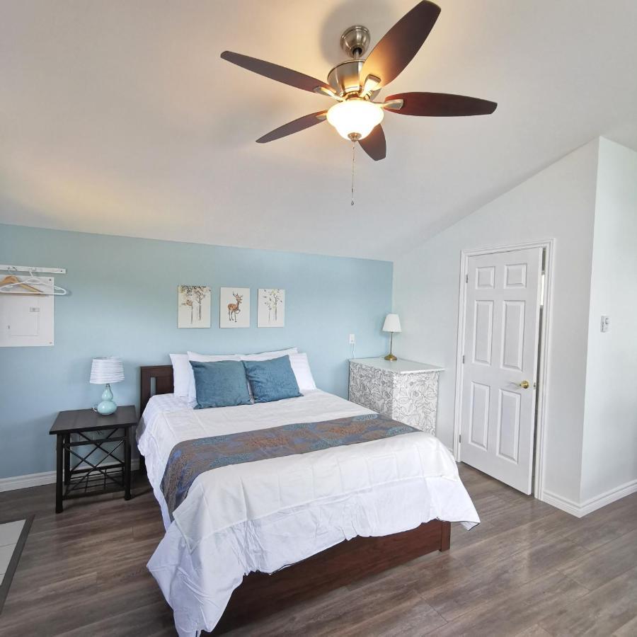 Knotty Pine Ocean Front Suite - Adults Only Ingonish Extérieur photo