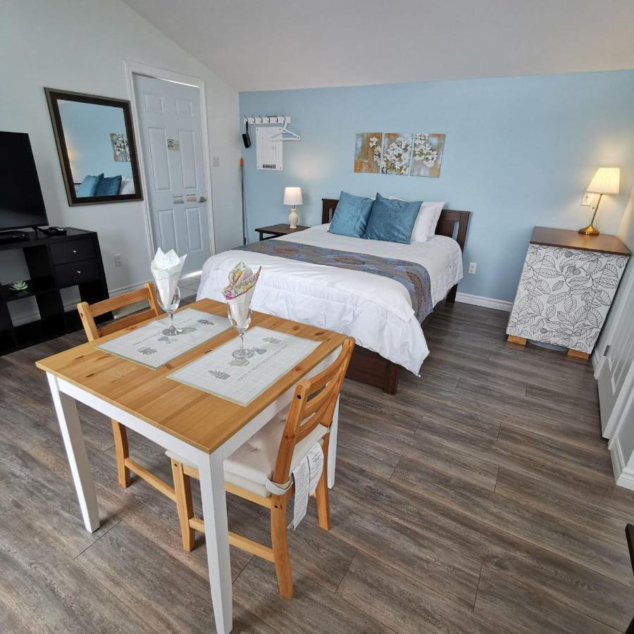 Knotty Pine Ocean Front Suite - Adults Only Ingonish Extérieur photo