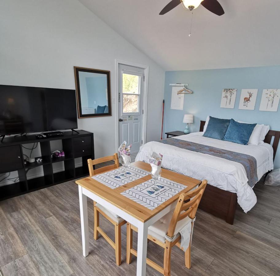 Knotty Pine Ocean Front Suite - Adults Only Ingonish Extérieur photo