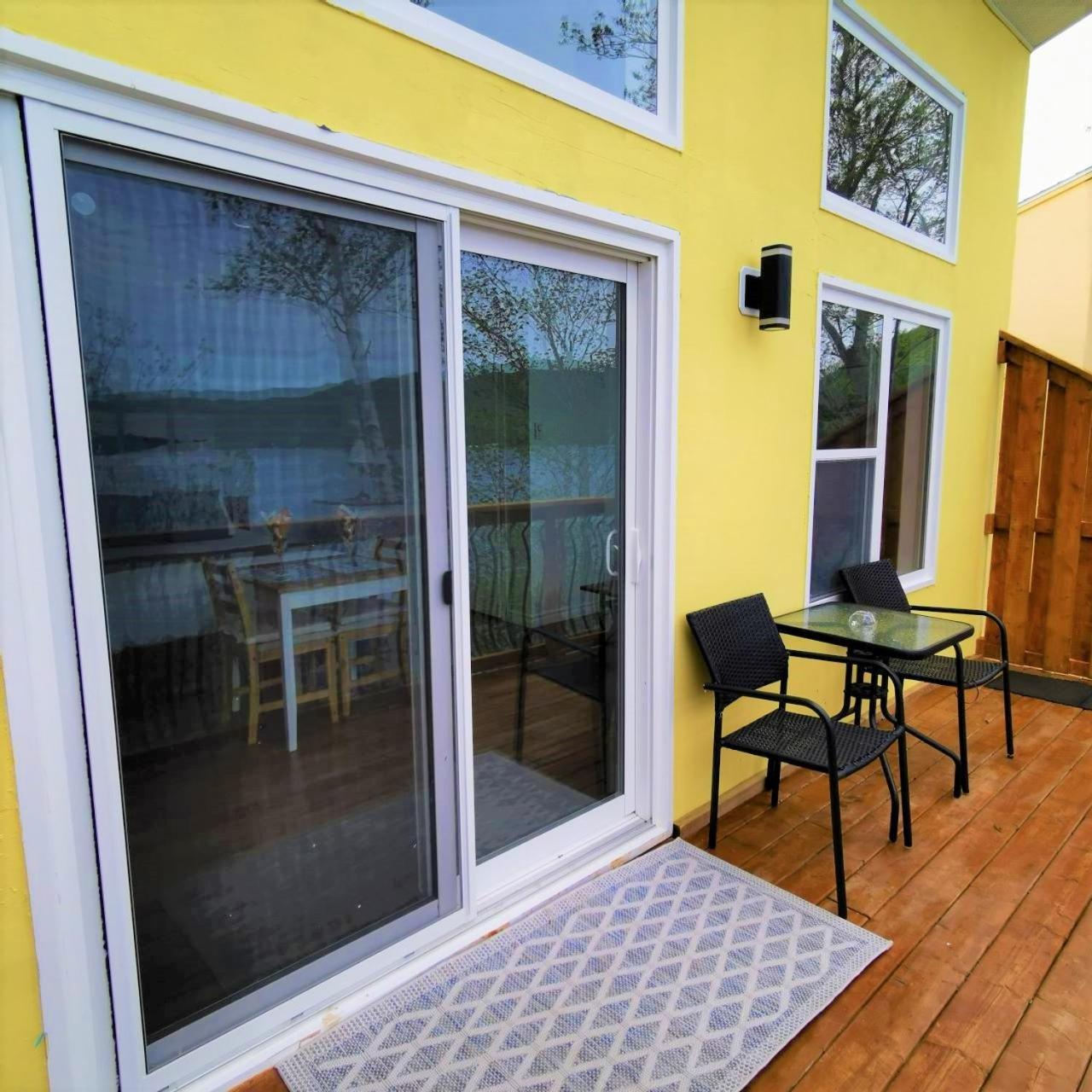 Knotty Pine Ocean Front Suite - Adults Only Ingonish Chambre photo